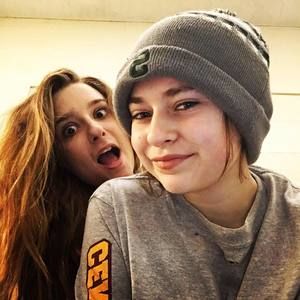 Meet your Posher, Gabrielle